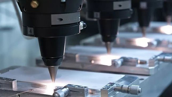 玻璃切割打孔機-全自動化生產 玻璃切割打孔機-全自動化生產