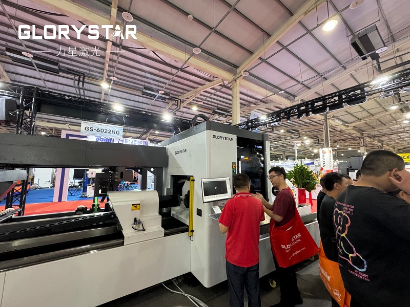 力星激光全國巡展〔臺灣站〕如火如荼!40000瓦超高功率獨(dú)領(lǐng)風(fēng)騷! 力星激光全國巡展〔臺灣站〕如火如荼!40000瓦超高功率獨(dú)領(lǐng)風(fēng)騷!